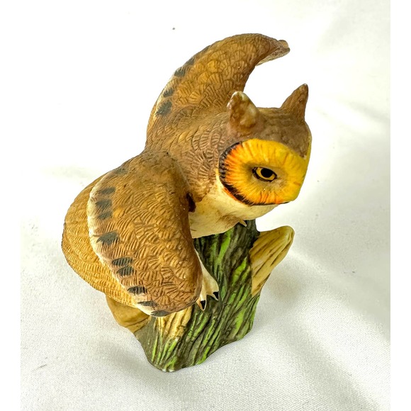 Vintage Ceramic Owl Figurine With Wings Spread and Landing on a Log - Picture 5 of 14